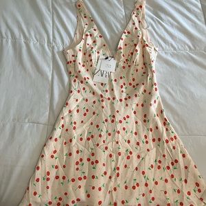 🍒ZARA Cherry print cocktail mini dress 🍒